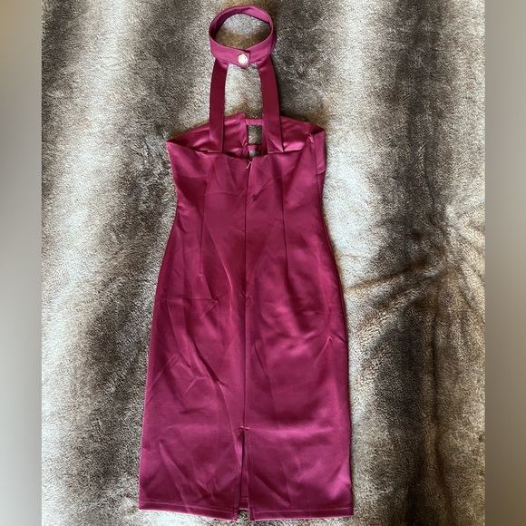 Fashion nova burgundy dress size Small gold button choker - Picture 6 of 9